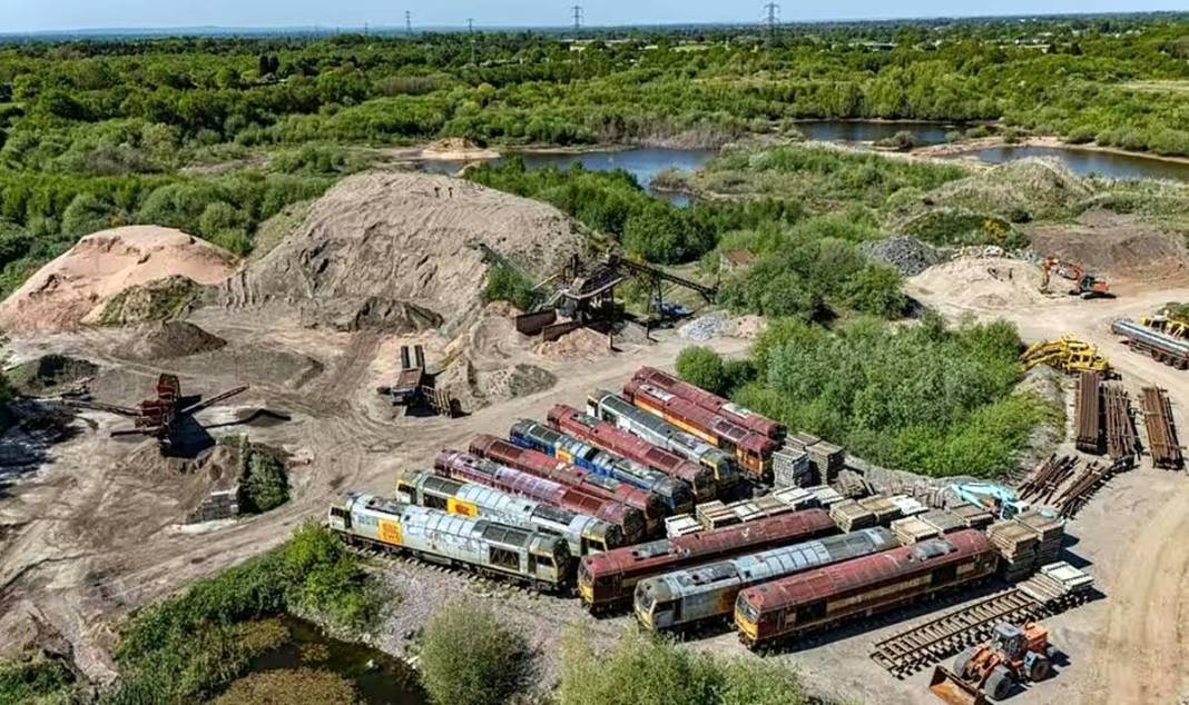 35 yıldır orada unutuldular: Sessiz sedasız çürüyüp gitti! Sembolik önemi vardı 2